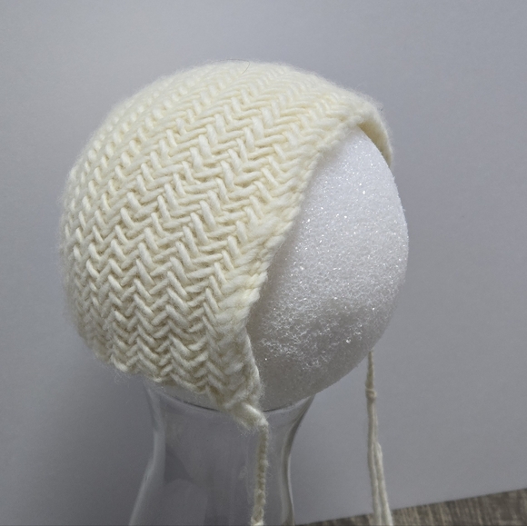 PitterPatterWares Other - Hand Knit Baby Bonnet - Newborn Photography Prop - 100% Merino Wool Brand New